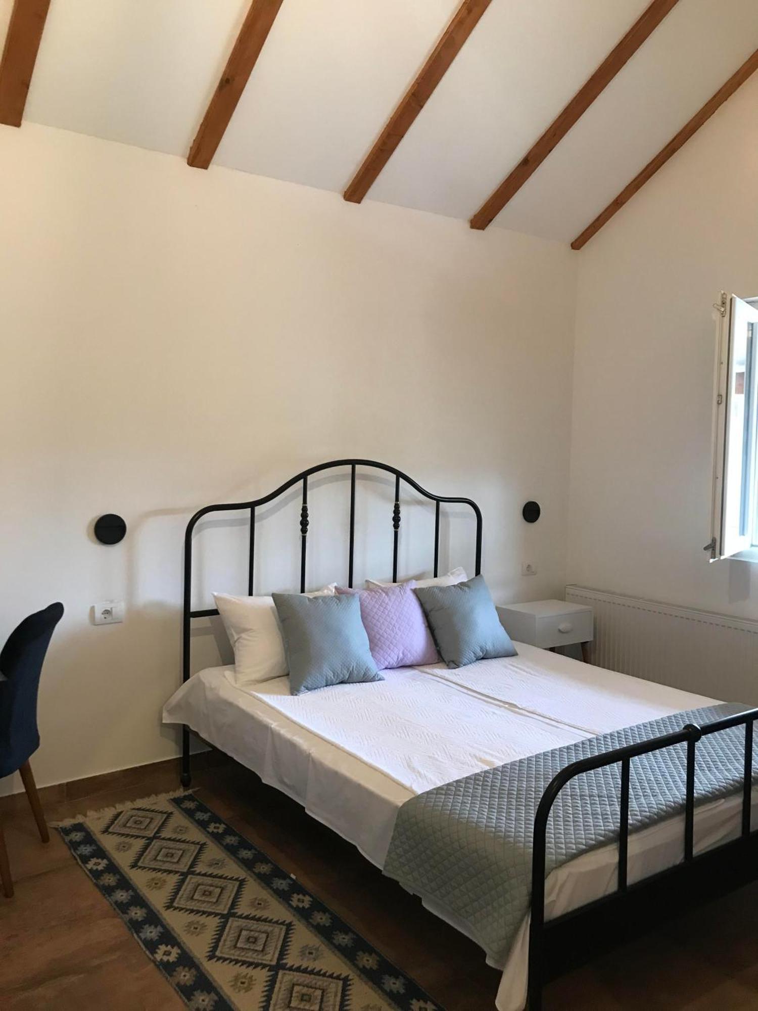 Apartments Pkt Delux Ni Екстериор снимка