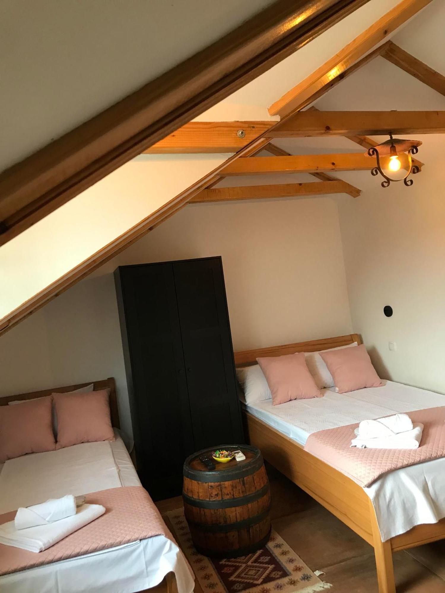 Apartments Pkt Delux Ni Екстериор снимка