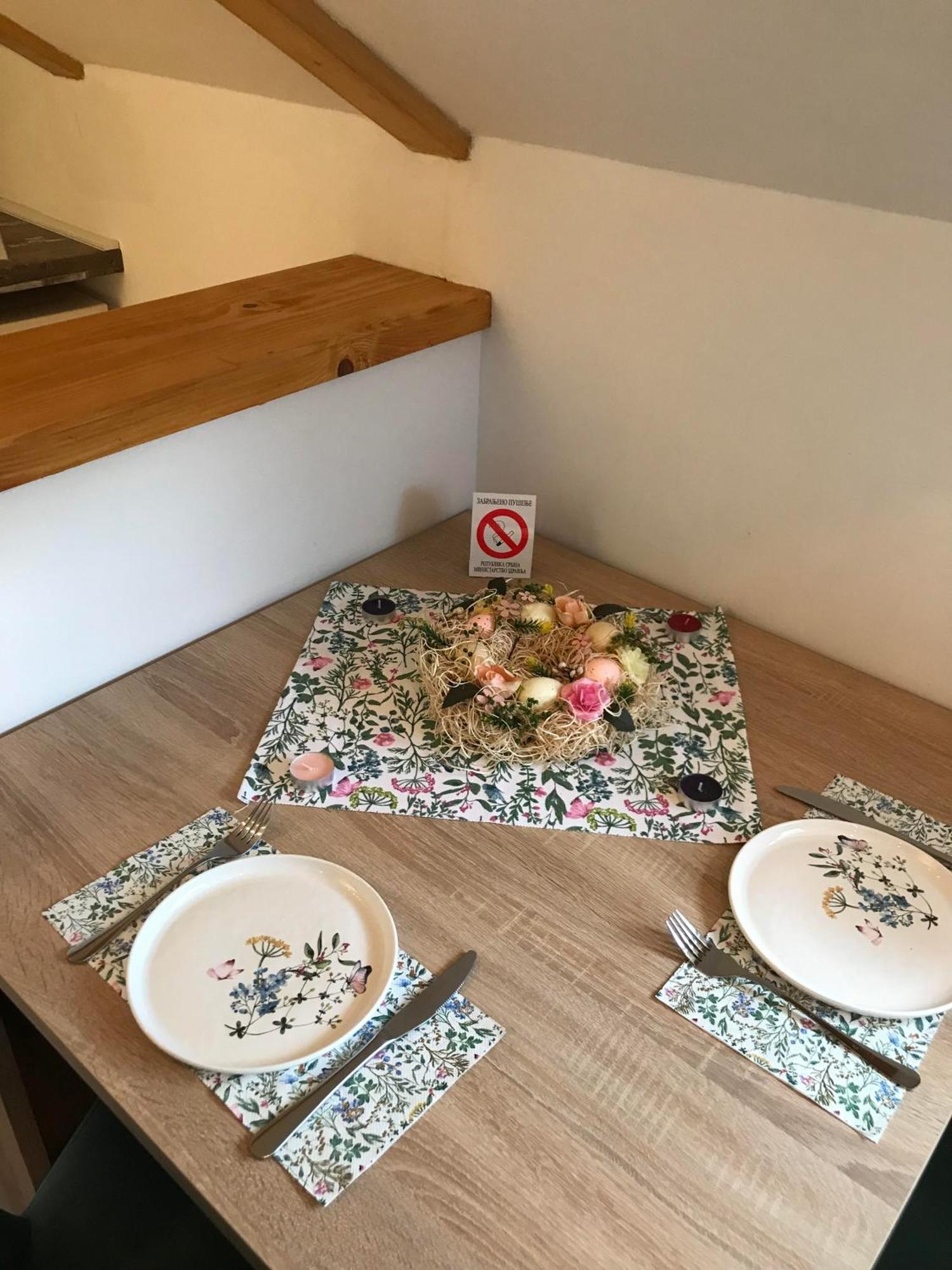 Apartments Pkt Delux Ni Екстериор снимка